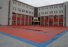 Almanya'da Türk kızına garip ceza!