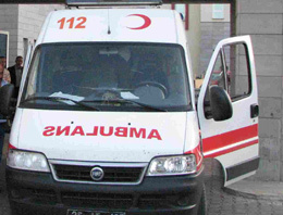 Ambulansla halk otobüsü çarpıştı