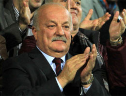 Şener Selçuk'a karşı Fener'in yıldızını istedi