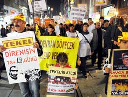 Tekel işçileri bu sefer Taksim'de yürüdü