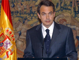 Kriz Zapatero'yu da sıkıntıya soktu