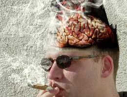 Sigara zekayı duman ediyor!