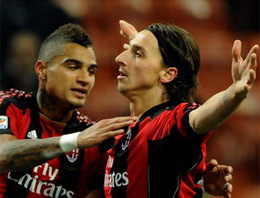 Milan kaçıyor Lazio kovalıyor