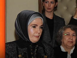 Emine Erdoğan'ı ağlatan oyun!