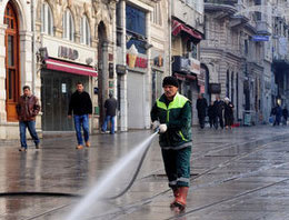 Taksim'de bir yılbaşı daha bitti!