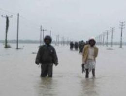 Sri Lanka sular altında