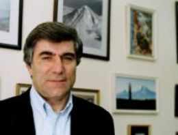 Hrant Dink, cinayetin 4. yıl dönümünde anıldı