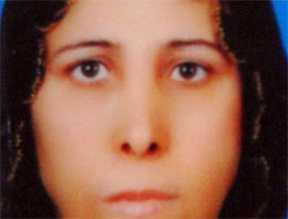 Diziyi izledi bileklerini kesti