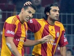 Adnan Polat düğmeye basıyor