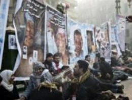 Mübarek giderse öfke dinecek mi?