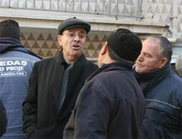 Cami'den 'evin yanıyor' anonsu