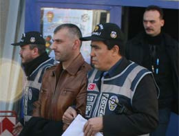 Başkan maç için geldi, gözaltına alındı