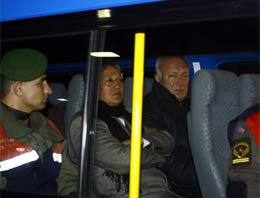 Emekli paşaların cezaevinde ilk günü!