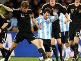 'Dünya ve Avrupa Kupası maçları paralı olamaz'