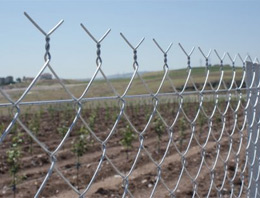 Bulgaristan sınırında tel örgü yok!