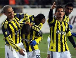 Kaptan Alex İnönü'de fırtına estirdi