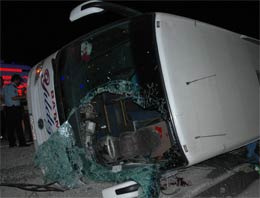 Samsun'da yolcu otobüsü devrildi