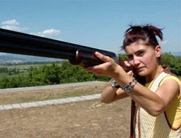 Şampiyon milli atıcı kendini vurdu