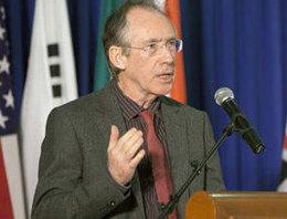 Ödülü aldı ama ağır konuştu