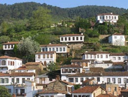 Nişanyan Evleri’ni Nesin Vakfı’na