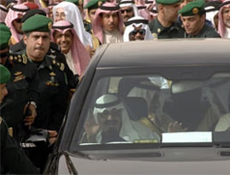 Kral Abdullah milyar dolar dağıtıyor!