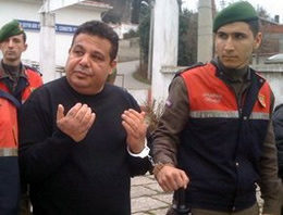 Kelepçeyle cenaze namazı!