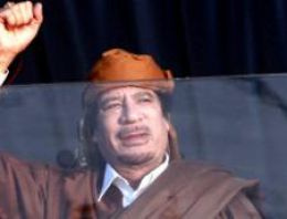 Kaddafi: Tüm Libyalılar beni seviyor