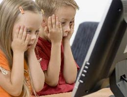 İnternette porno izleme yaşı düşüyor