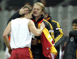 Kaptan Ayhan'ın yıkıldığı an