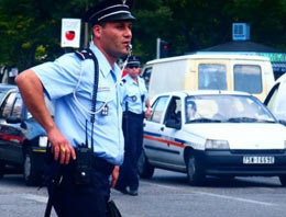 Fransa'da 78'lik aşık dehşet saçtı