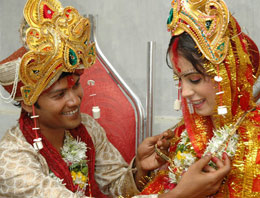 Gelinden damada helikopter hediyesi!