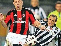 Juventus evinde Milan'ı ağırladı