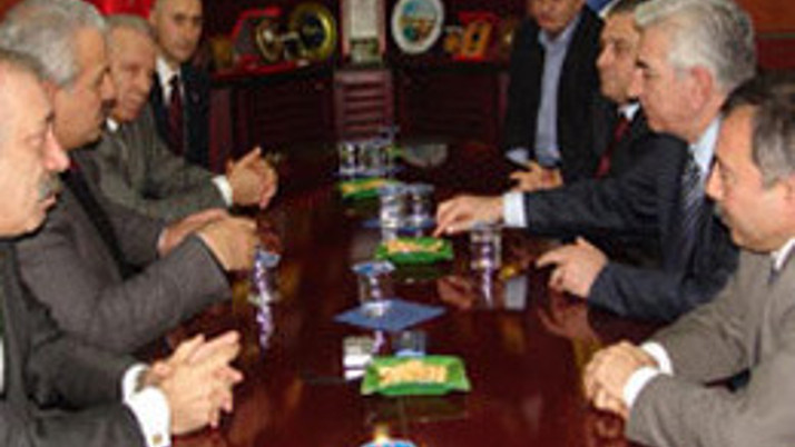 Faruk Bal'dan hükümete sert sözler