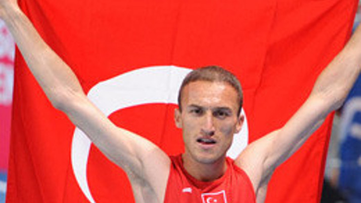 Önce Türkiye rekoru sonra madalya