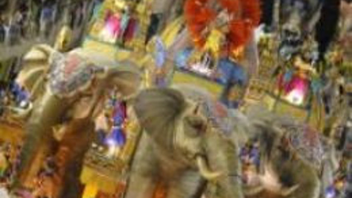 Rio karnavalı küllerinden doğdu