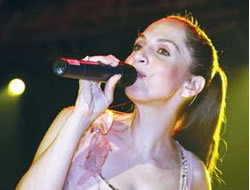 Erener Eurovizyon şarkısını nasıl buldu?