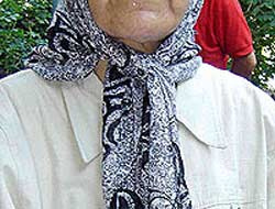 Başörtüsü taktığı için işinden oldu