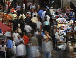 İnsanlar en çok o yaşta mutsuz oluyor