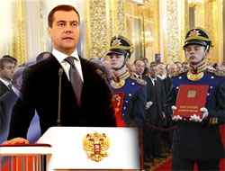 Medvedev Ortadoğu'ya gitmeden İran'ı aradı