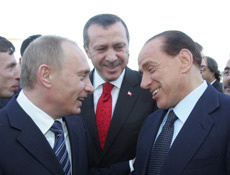 Putin, Berlusconi'yi nasıl bayılttı?