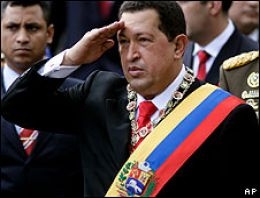 Chavez'e 18 ay sınırsız yetki