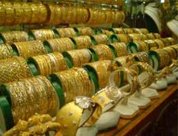 Altın fiyatları kendi rekorunu kırdı