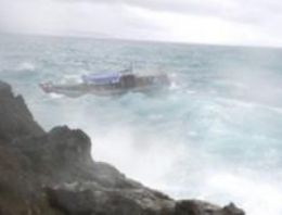Göçmenleri taşıyan tekne battı, onlarca ölü