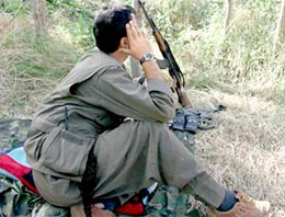 PKK'ya giren oğlunu kamptan aldı