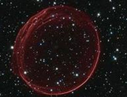 Uzayda dev bir kırmızı balon