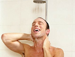 Sıcak duş erkekler için tehlikeli