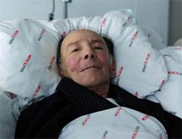 Münir Özkul yoğun bakıma alındı