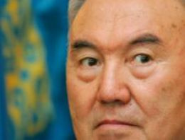 Kazakça bilmeyen Cumhurbaşkanı olamaz