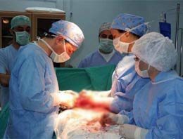 Rahimden bebek kadar ur çıktı