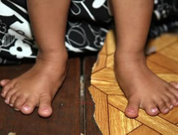 Parmaklarıyla rekor kıracak!